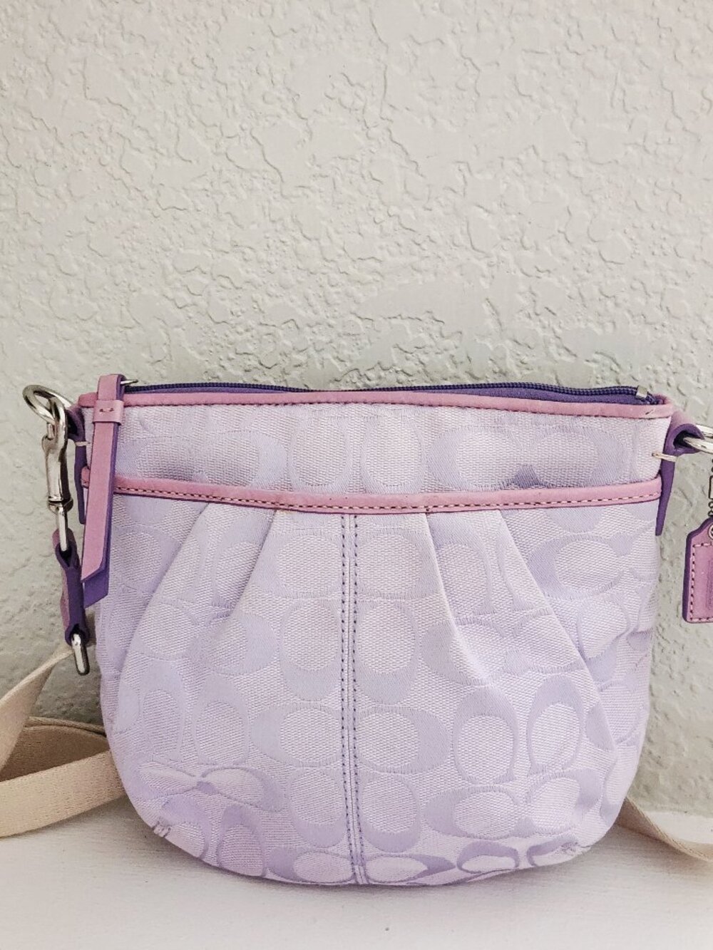 Euc Vintage  Coach Madison Signature C's Lavendar Crossbody Bag - Picture 2 of 10